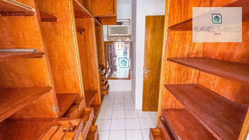 Casa, 5 quartos, 304 m² - Foto 1