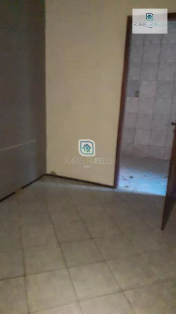 Casa à venda com 2 quartos, 65m² - Foto 2