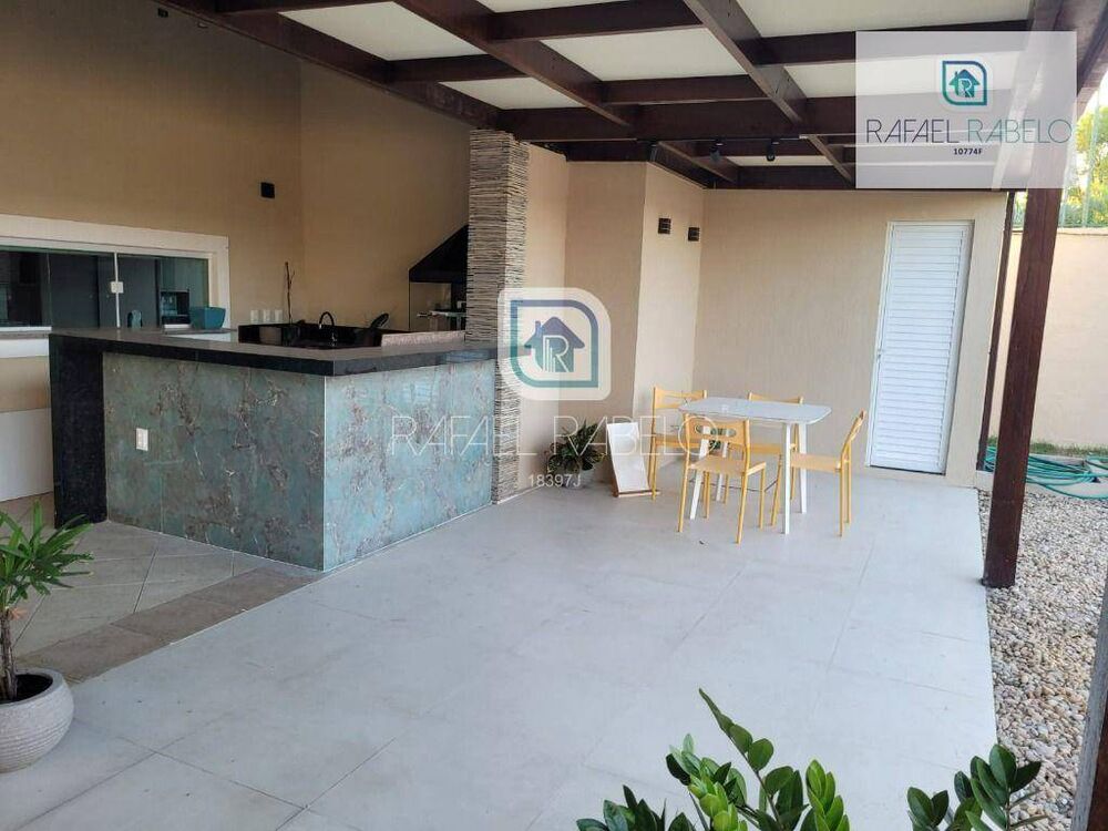 Casa de Condomínio à venda com 3 quartos, 300m² - Foto 1