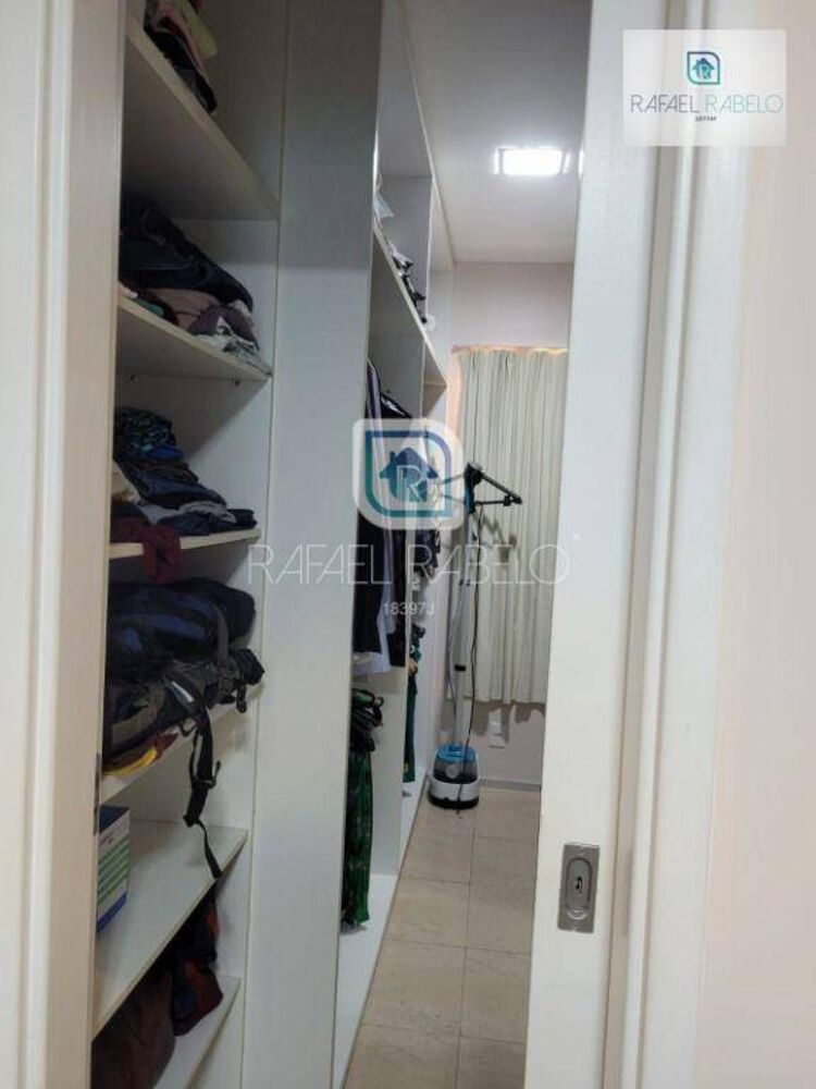 Casa de Condomínio à venda com 3 quartos, 300m² - Foto 2
