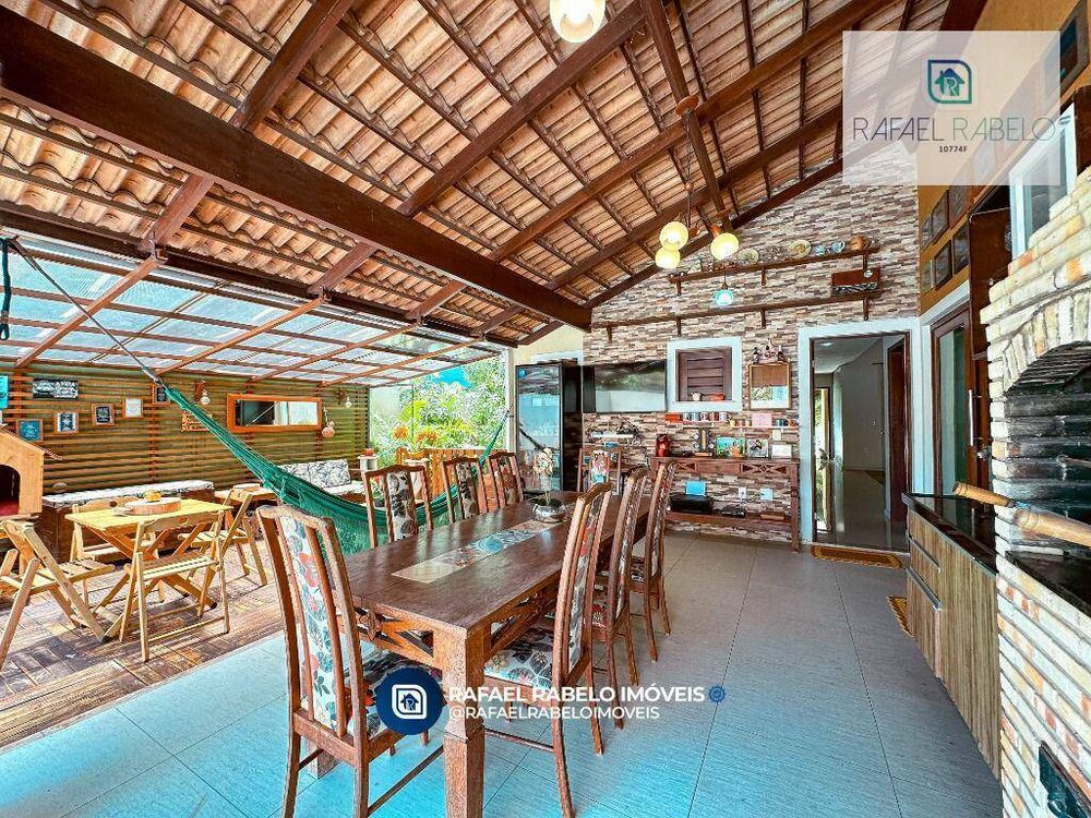 Casa de Condomínio à venda com 3 quartos, 249m² - Foto 2