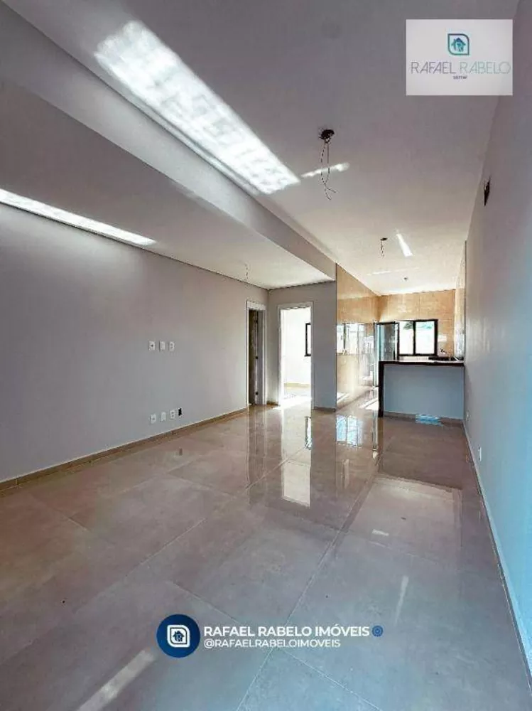 Casa à venda com 3 quartos, 111m² - Foto 8