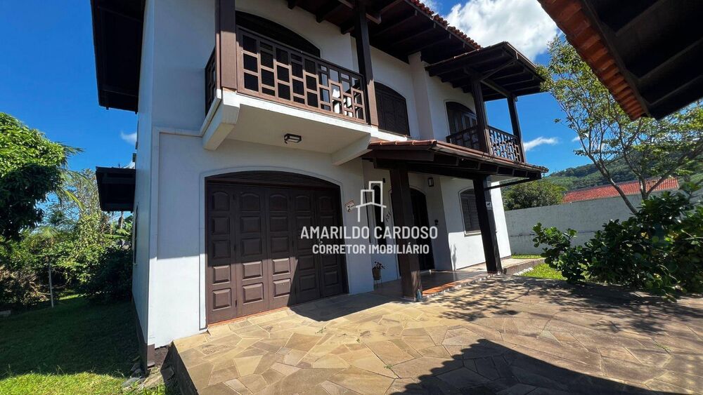 Casa, 3 quartos, 184 m² - Foto 1