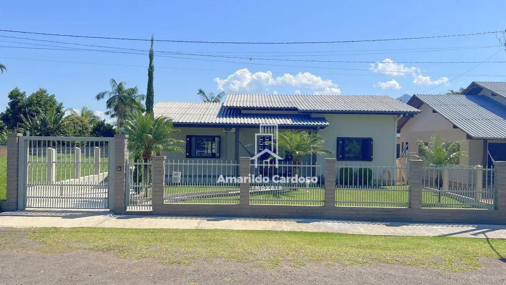 Casa, 3 quartos, 195 m² - Foto 1