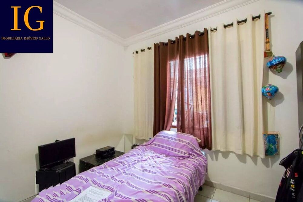 Casa à venda com 4 quartos, 224m² - Foto 16