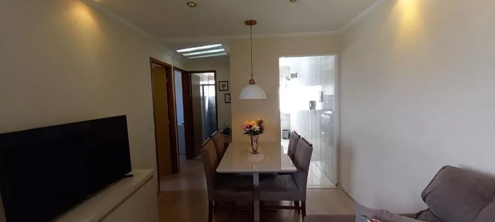 Apartamento à venda com 2 quartos, 48m² - Foto 2