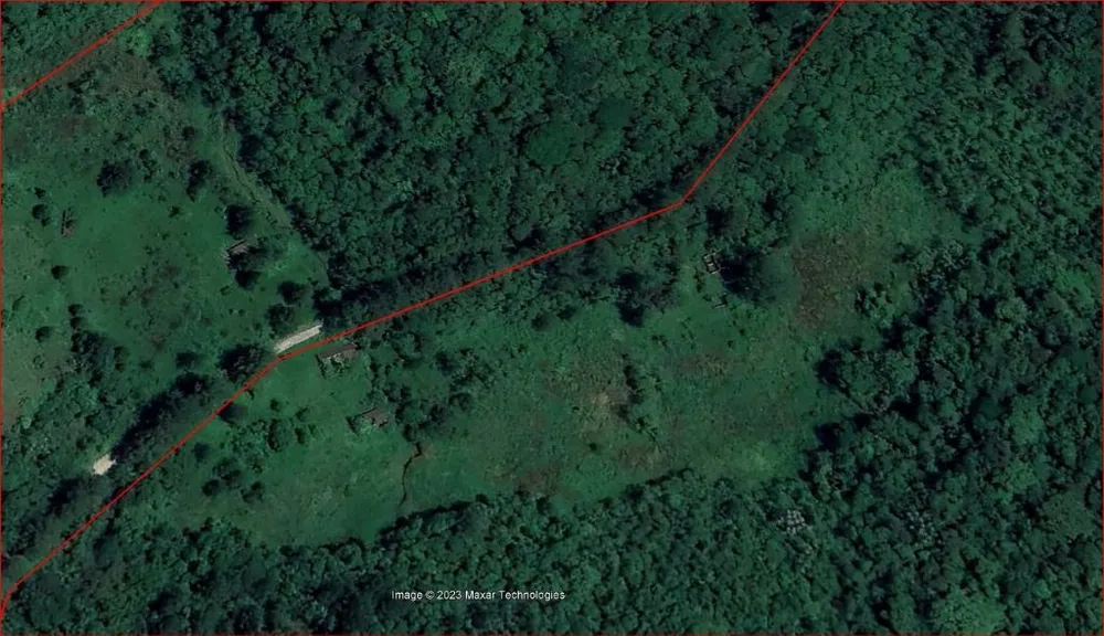 Terreno, 242 hectares - Foto 2