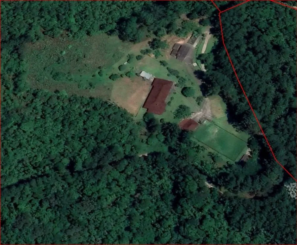 Terreno, 242 hectares - Foto 1