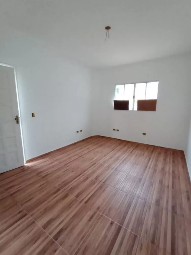 Casa à venda com 2 quartos, 58m² - Foto 4