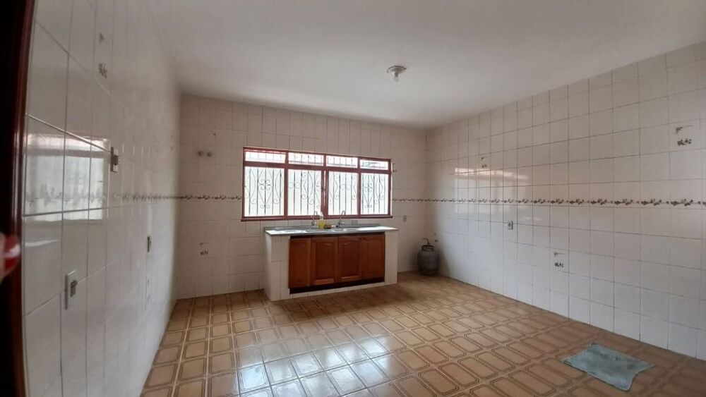 Casa, 4 quartos, 220 m² - Foto 4