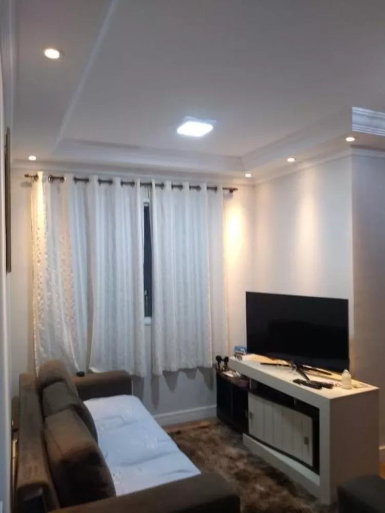 Apartamento à venda com 2 quartos, 46m² - Foto 3