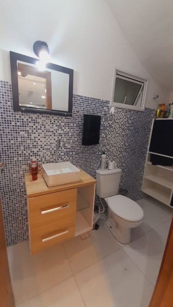 Casa, 3 quartos, 222 m² - Foto 1