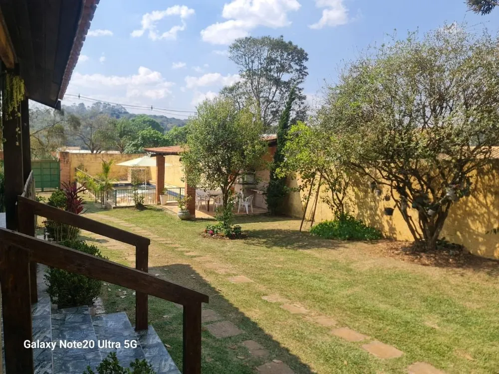 Chácara, 3 quartos, 1325 m² - Foto 2
