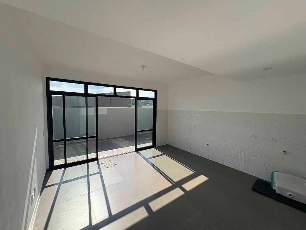 Casa, 2 quartos, 200 m² - Foto 2