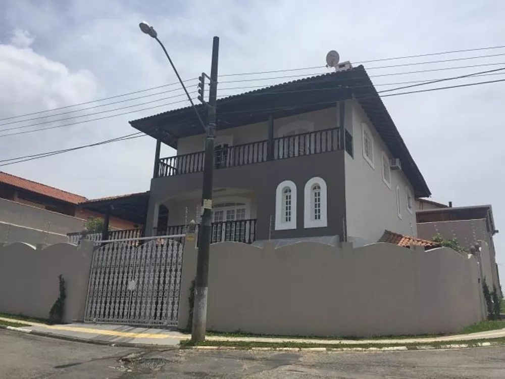 Casa à venda com 3 quartos, 500m² - Foto 2