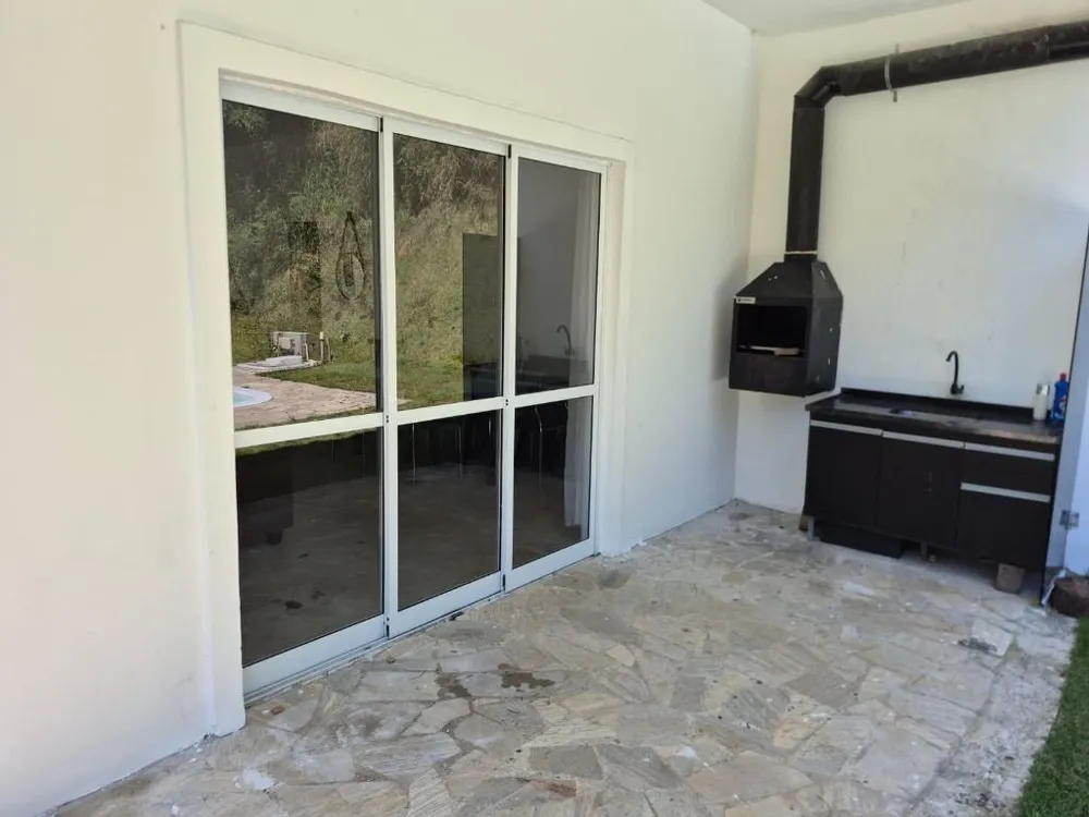 Chácara, 3 quartos, 1709 m² - Foto 1
