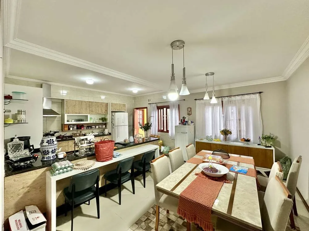 Casa, 3 quartos, 280 m² - Foto 3