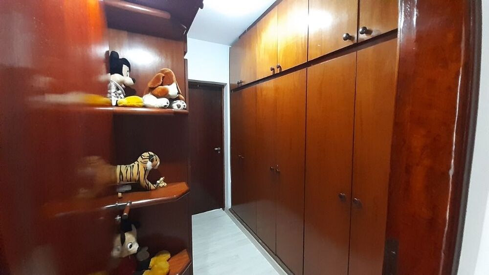 Casa, 4 quartos, 238 m² - Foto 3