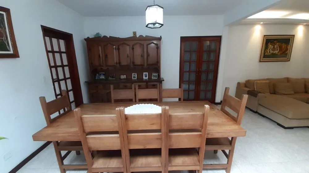 Casa, 4 quartos, 238 m² - Foto 6