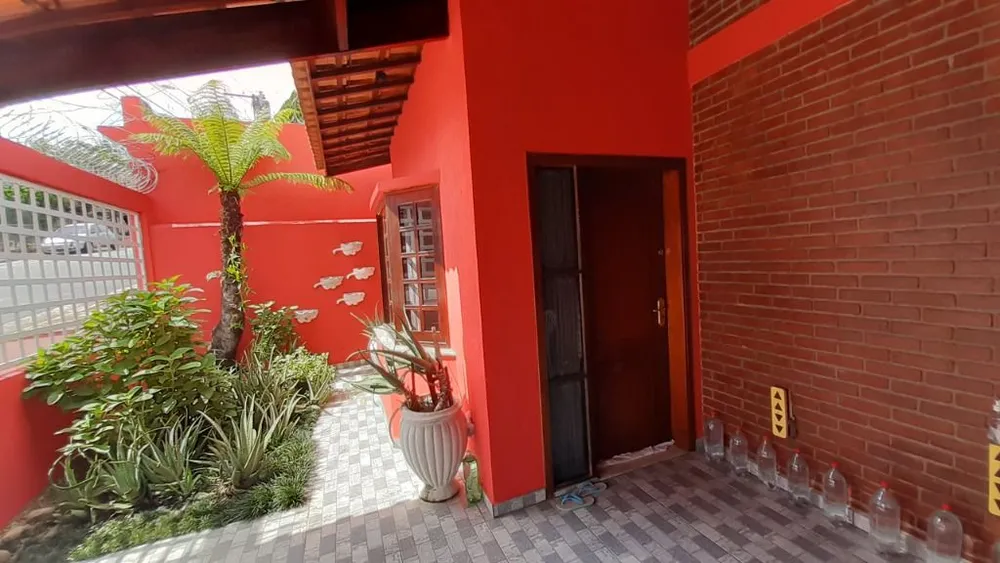 Casa, 4 quartos, 238 m² - Foto 3