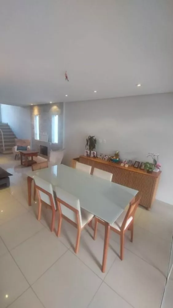 Casa de Condomínio à venda com 3 quartos, 182m² - Foto 4