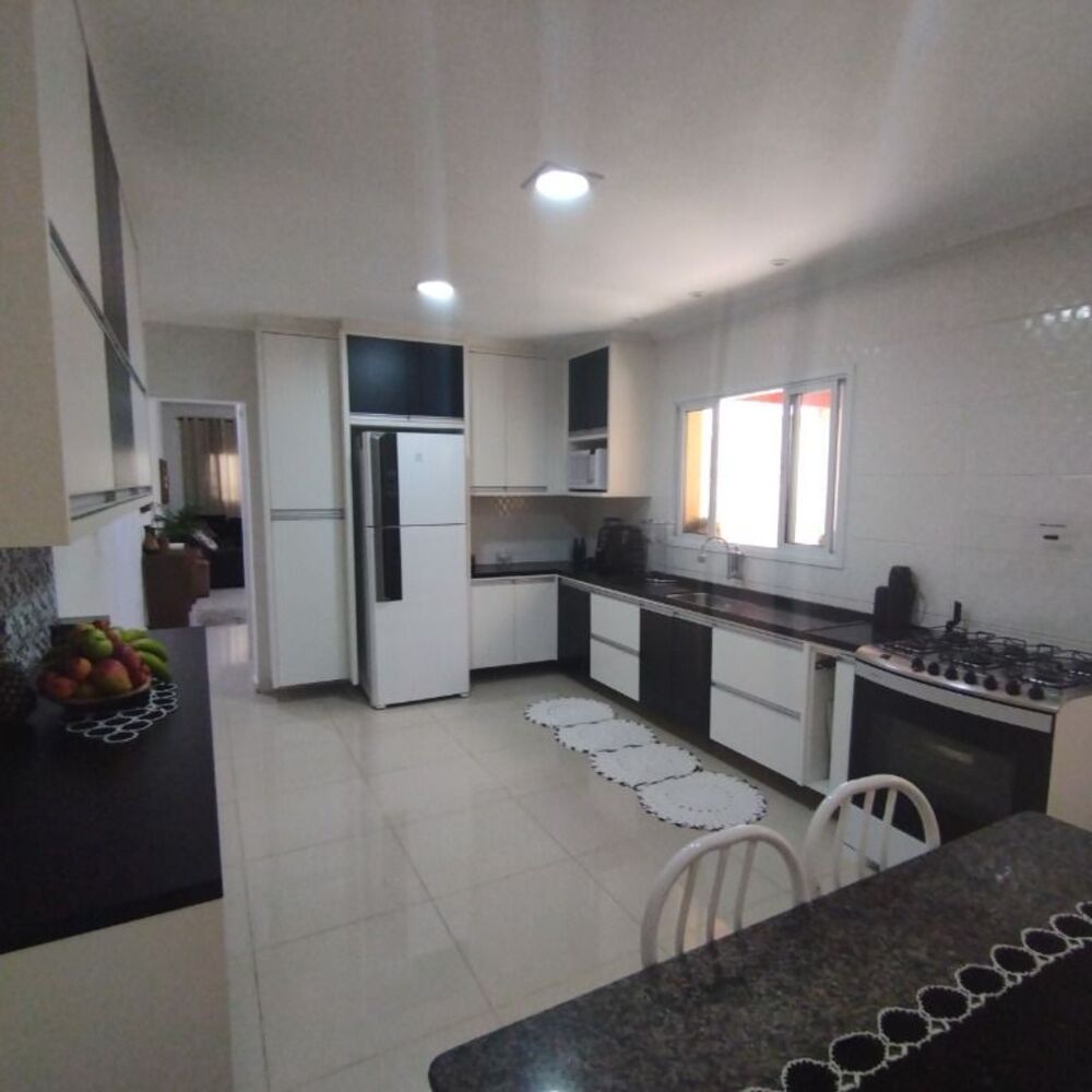 Casa, 4 quartos, 267 m² - Foto 32