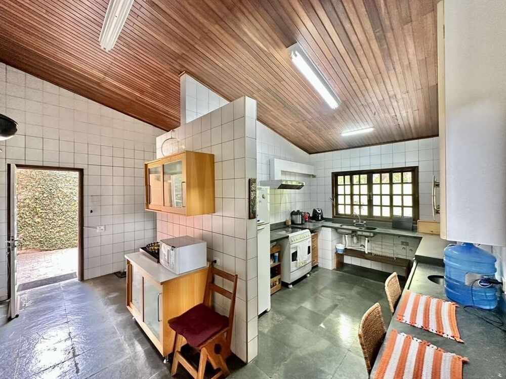Casa, 4 quartos, 218 m² - Foto 3