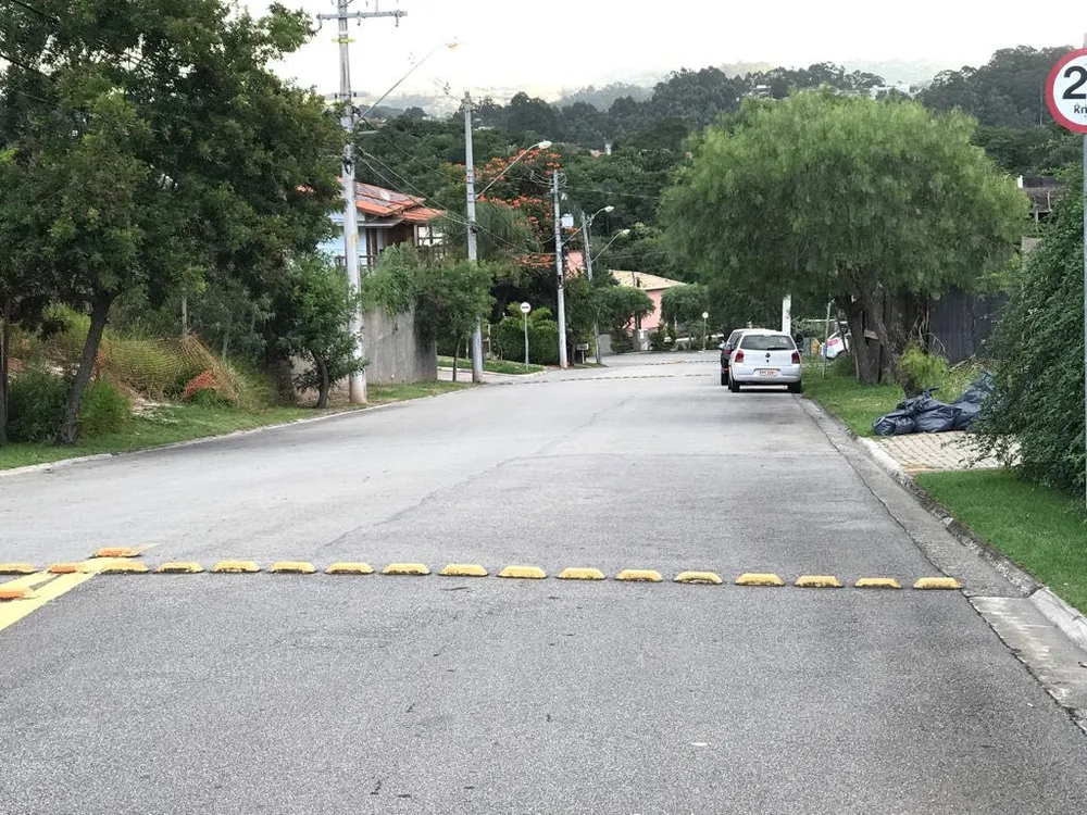 Loteamento e Condomínio, 645 m² - Foto 1