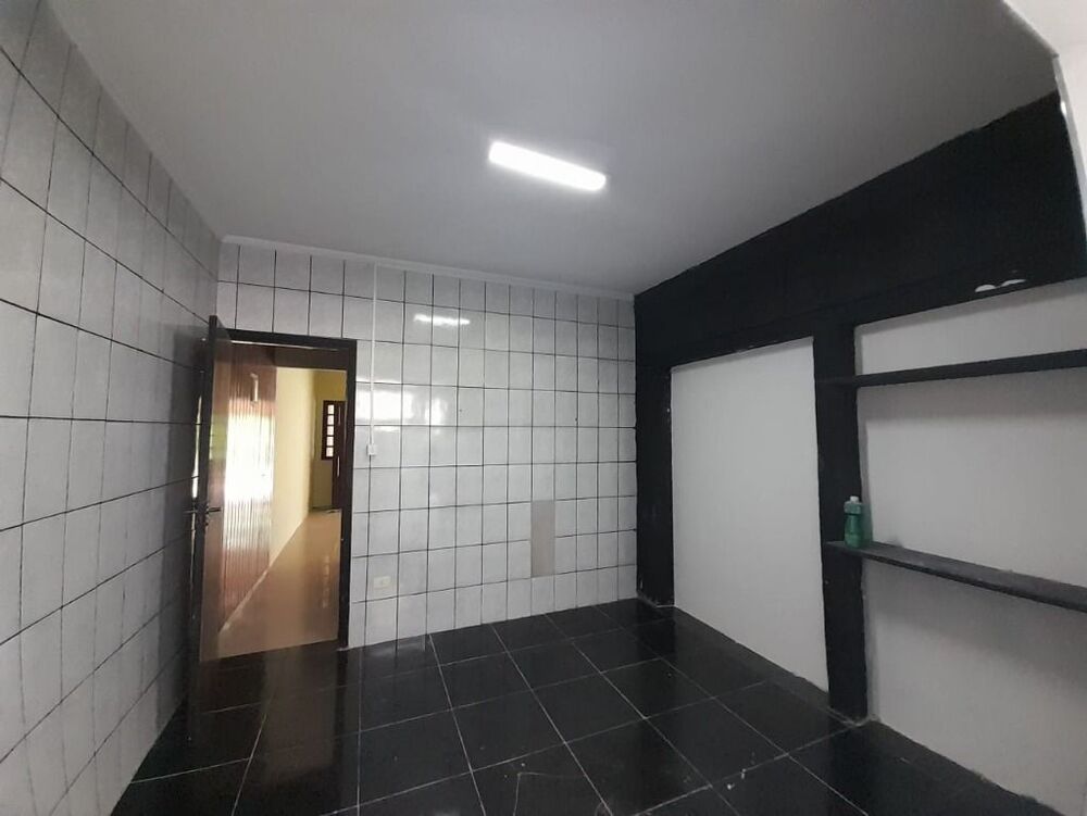 Casa à venda e aluguel com 2 quartos, 175m² - Foto 14