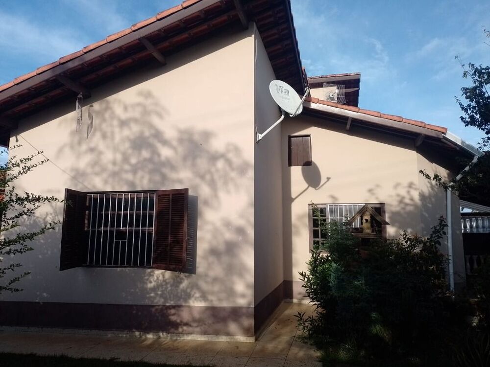 Casa à venda com 3 quartos, 145m² - Foto 2
