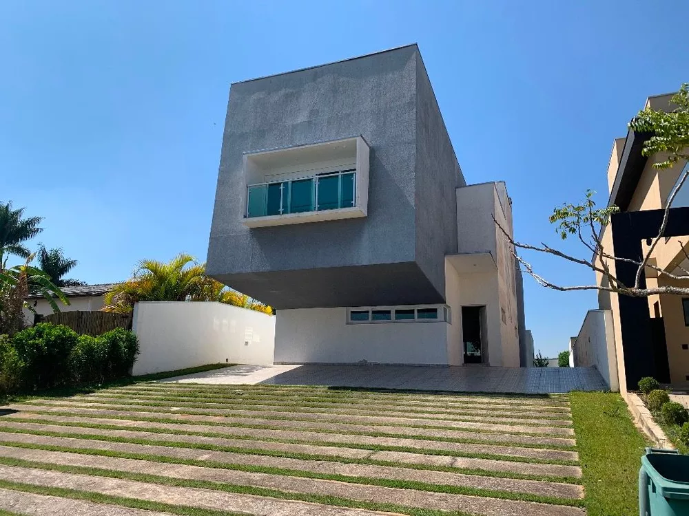 Casa de Condomínio à venda com 3 quartos, 380m² - Foto 1