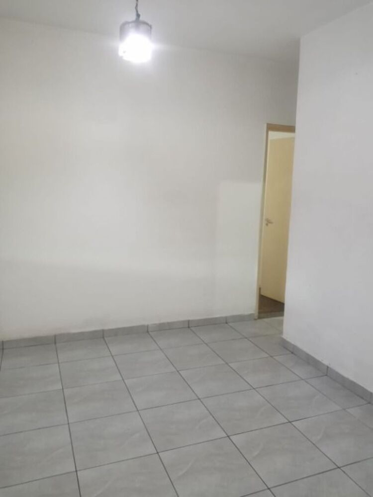 Casa à venda com 2 quartos, 68m² - Foto 9