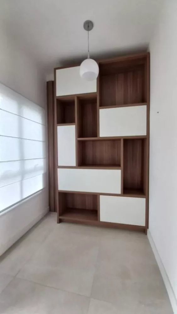 Casa de Condomínio à venda com 3 quartos, 248m² - Foto 4