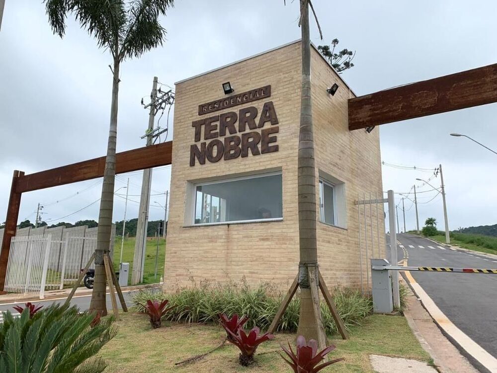 Loteamento e Condomínio, 125 m² - Foto 1