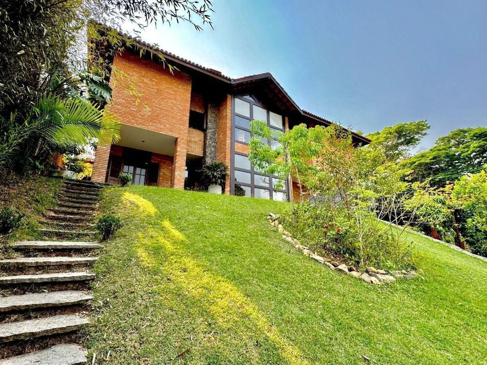 Casa de Condomínio à venda com 4 quartos, 623m² - Foto 1