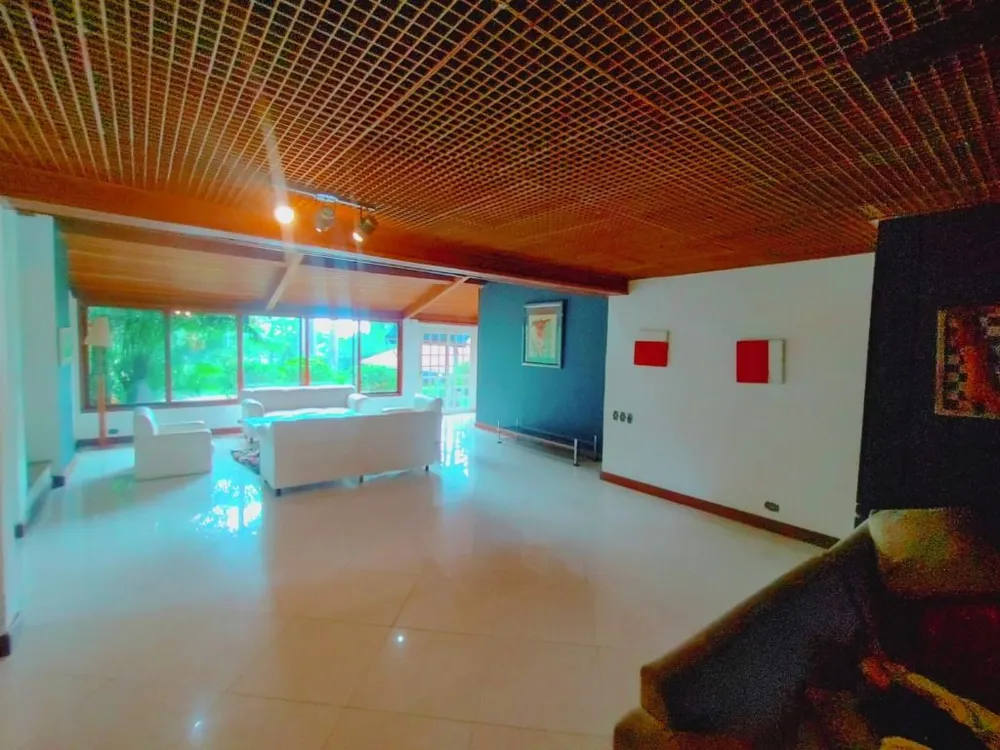 Casa, 5 quartos, 1310 m² - Foto 2