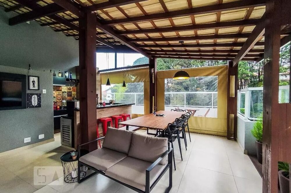 Casa, 4 quartos, 261 m² - Foto 1