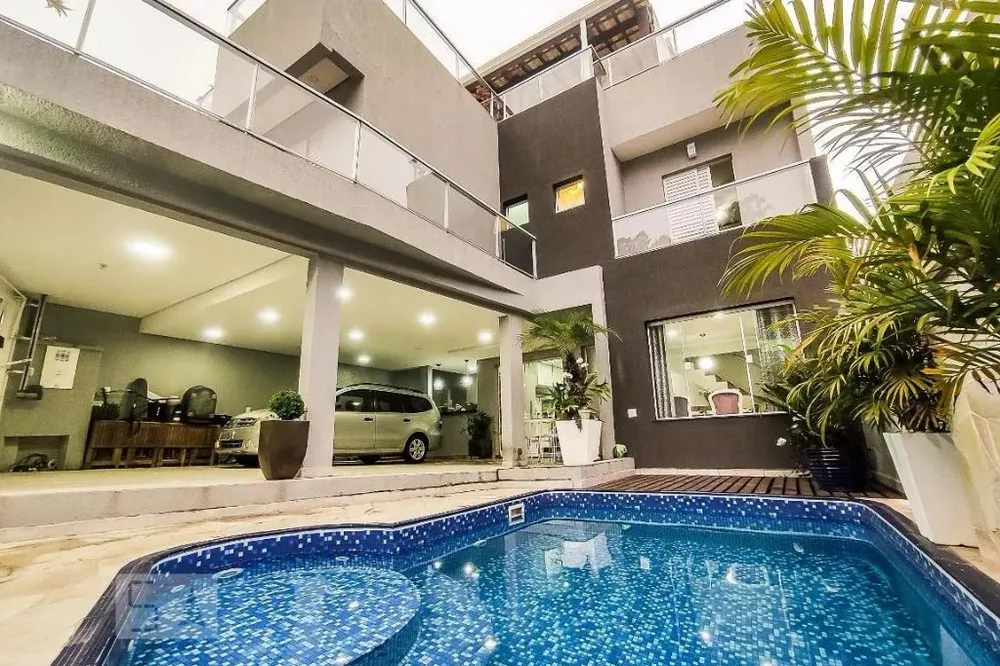 Casa, 4 quartos, 261 m² - Foto 2
