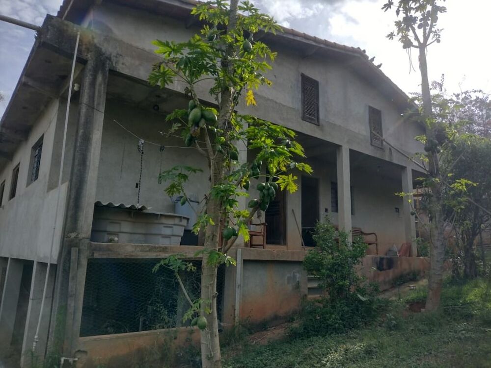 Chácara, 3 quartos, 1215 m² - Foto 2