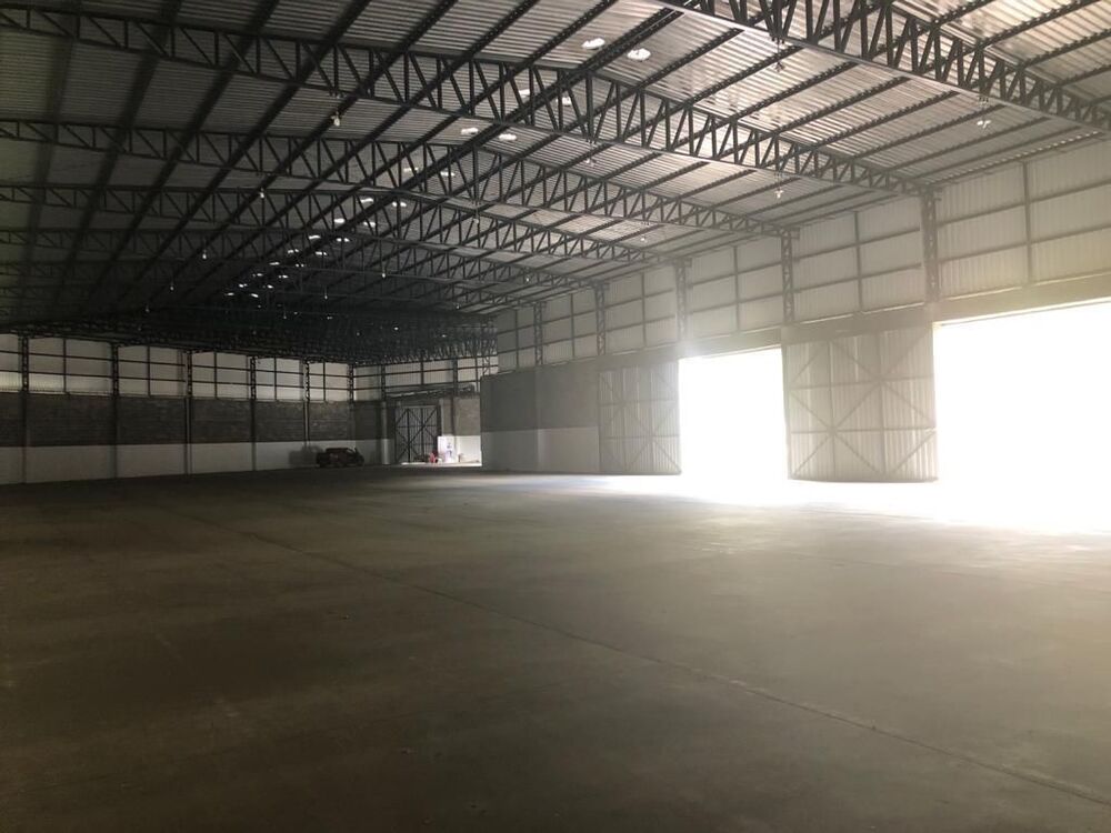 Depósito-Galpão, 2400 m² - Foto 1