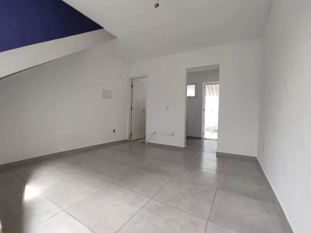 Casa de Condomínio à venda com 2 quartos, 45m² - Foto 3