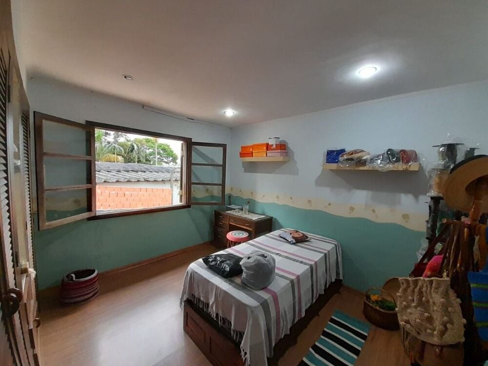 Chácara, 4 quartos, 1200 m² - Foto 2