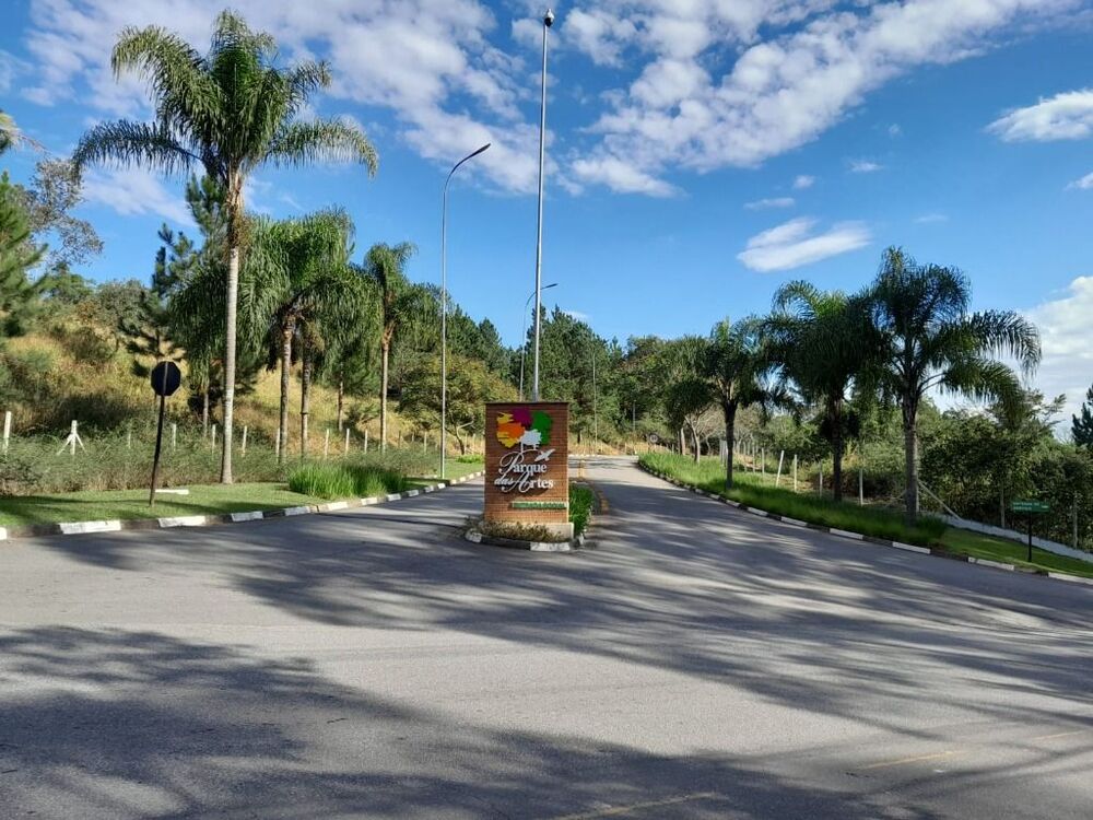 Loteamento e Condomínio, 700 m² - Foto 2