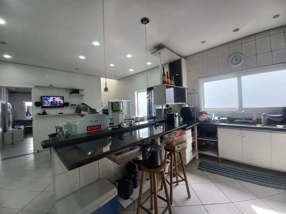 Casa, 4 quartos, 200 m² - Foto 3