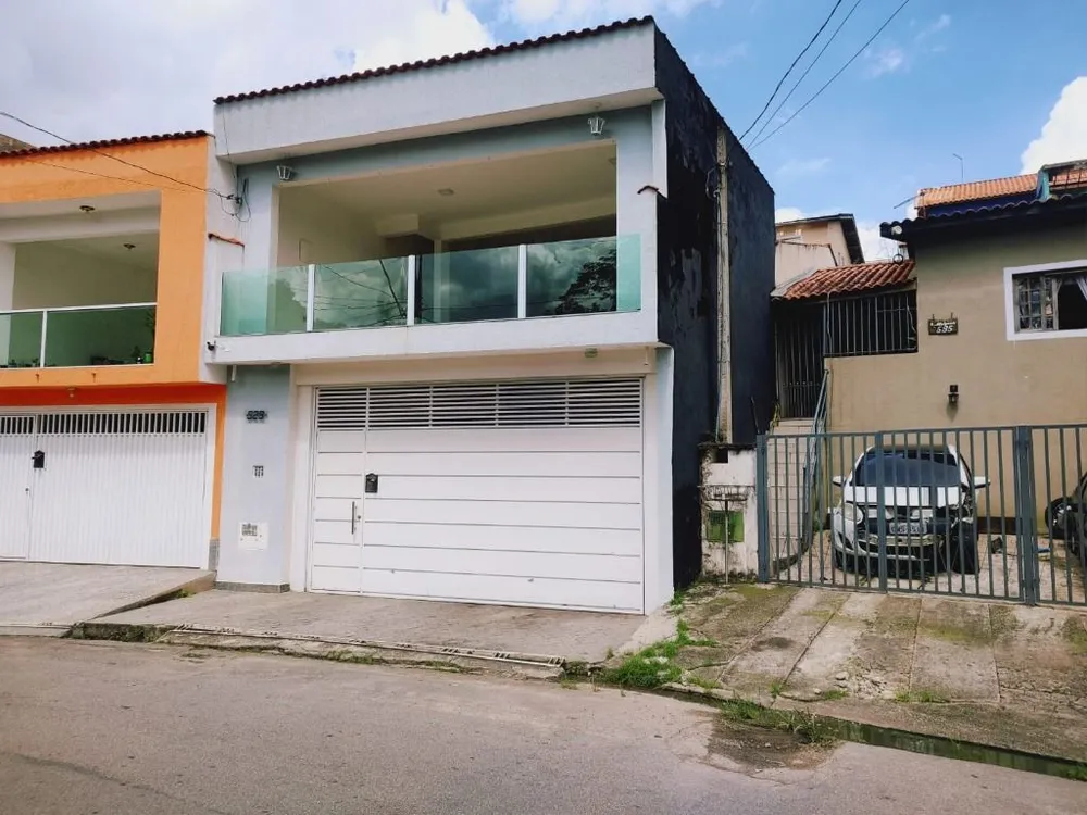 Casa, 3 quartos, 239 m² - Foto 1