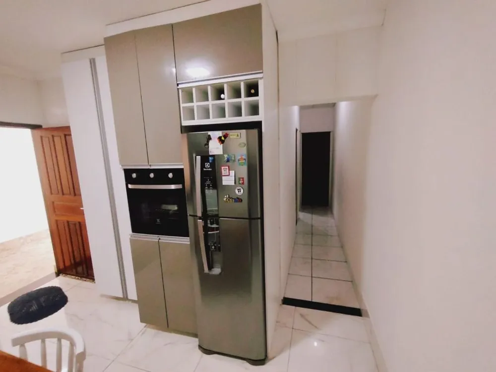 Casa, 3 quartos, 239 m² - Foto 4