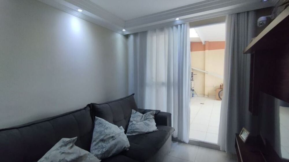 Apartamento à venda com 3 quartos, 98m² - Foto 2