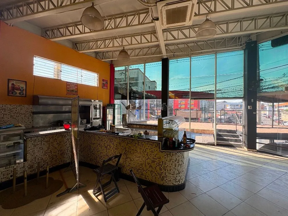 Loja-Salão, 240 m² - Foto 1