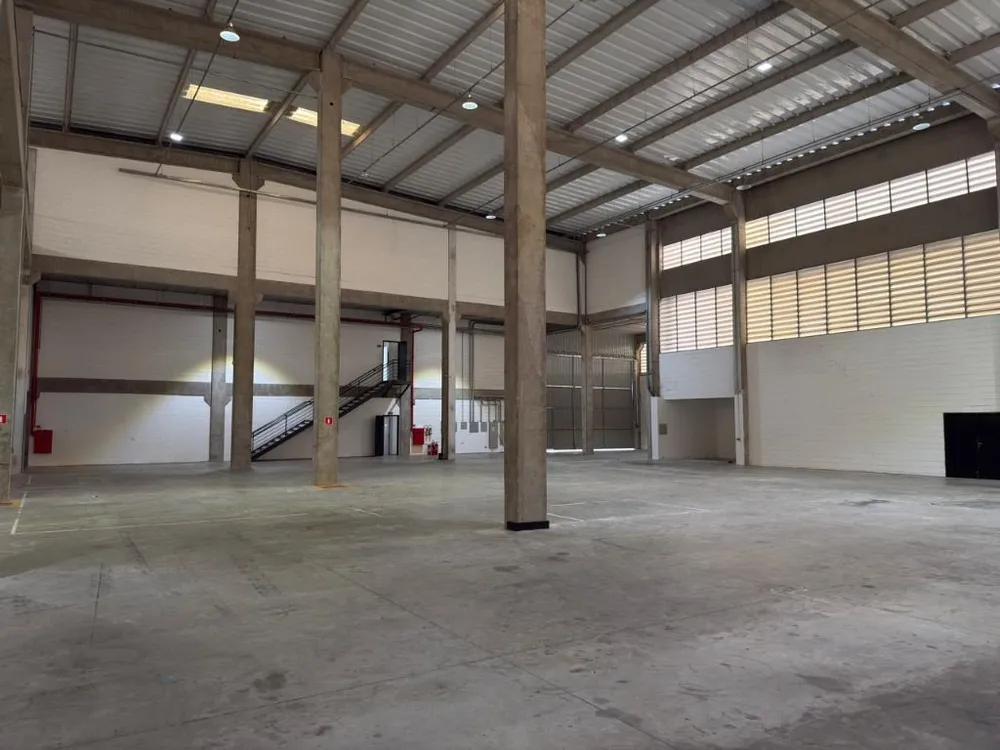 Depósito-Galpão, 2572 m² - Foto 2