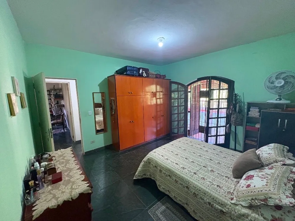 Chácara, 3 quartos, 1807 m² - Foto 2